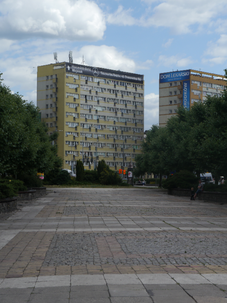 Pomnik wdzięczności Armii Czerwonej na Placu Lotników w Szczecinie. A taki 
